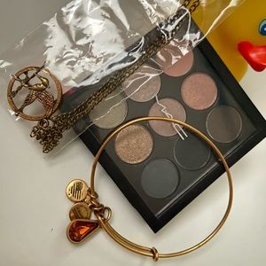 💎 MAC and Alex & Ani Bundle 💎 3/$20